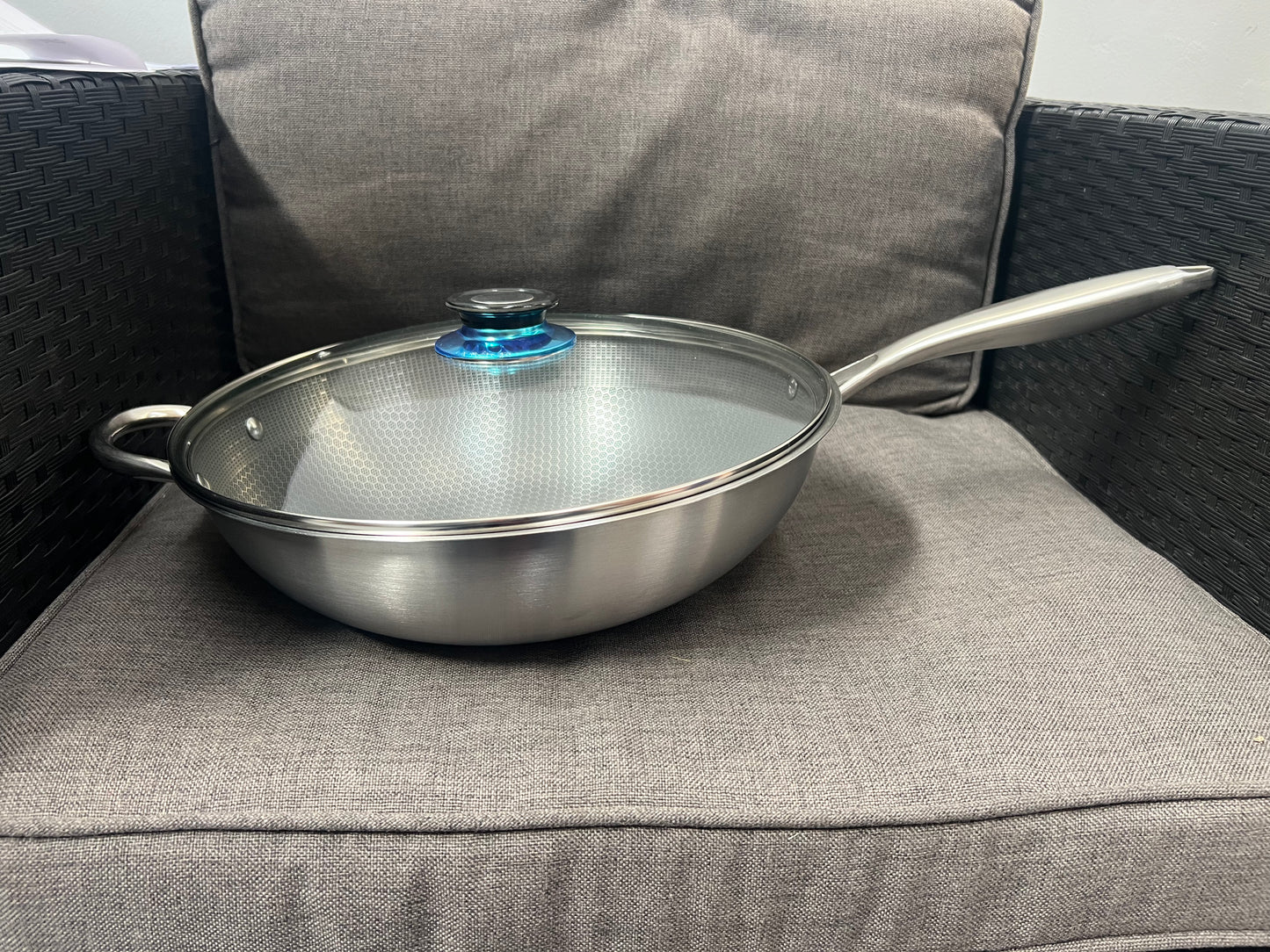 Wok kitchenware