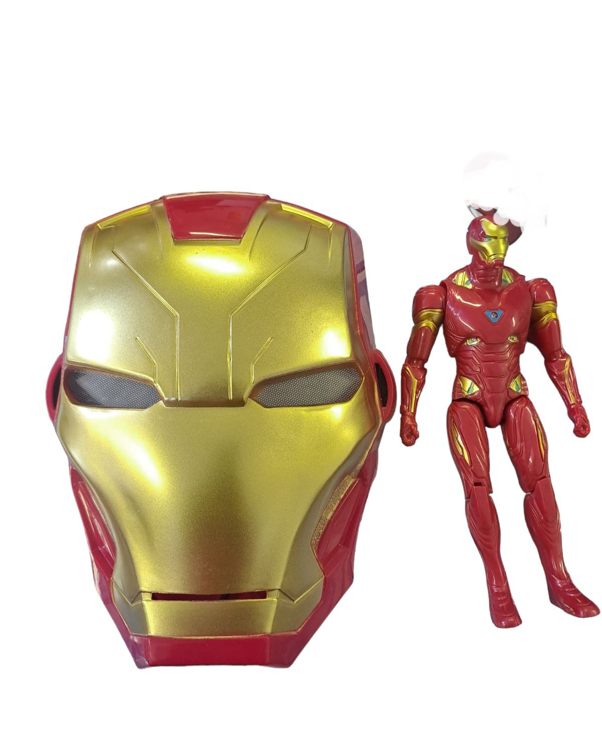 Avengers Infinity Hero's Mask & Figure
