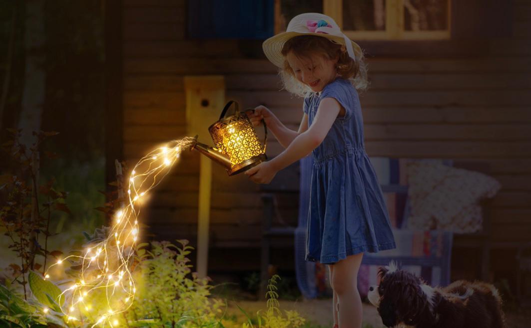 Solar Watering Can with Lights, Large Solar Lanterns Outdoor Hanging Waterproof, Decorative Retro Metal Solar Garden Lights for Table Patio Yard Pathway Walkway