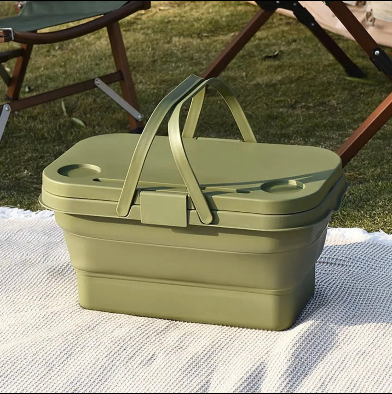 Multi-Functional Folding Picnic Box