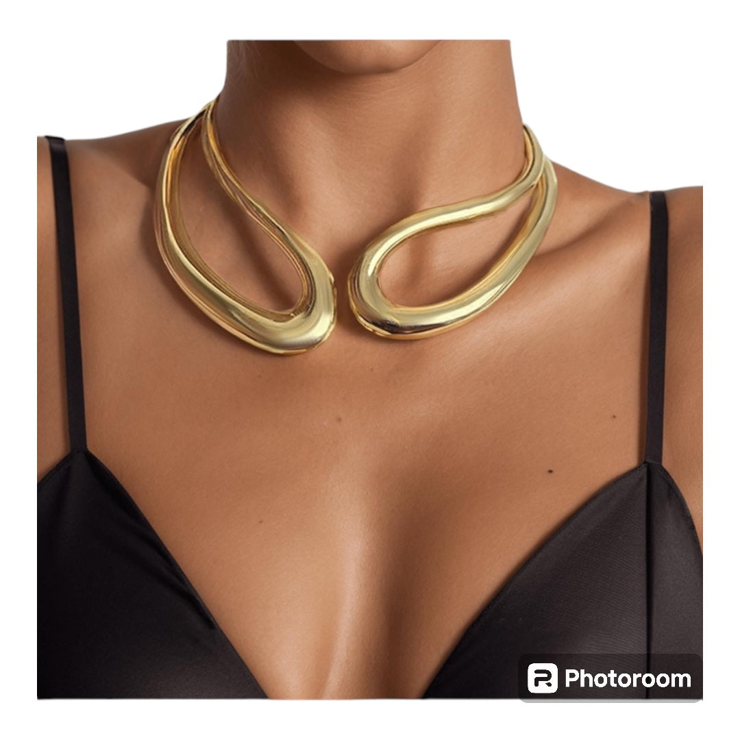 Exaggerated Glossy Round Metal Collar With Irregular Hollow Out Design, Fashionable Simple Spring Necklace For Ladies, Perfect For Vacation Or Party