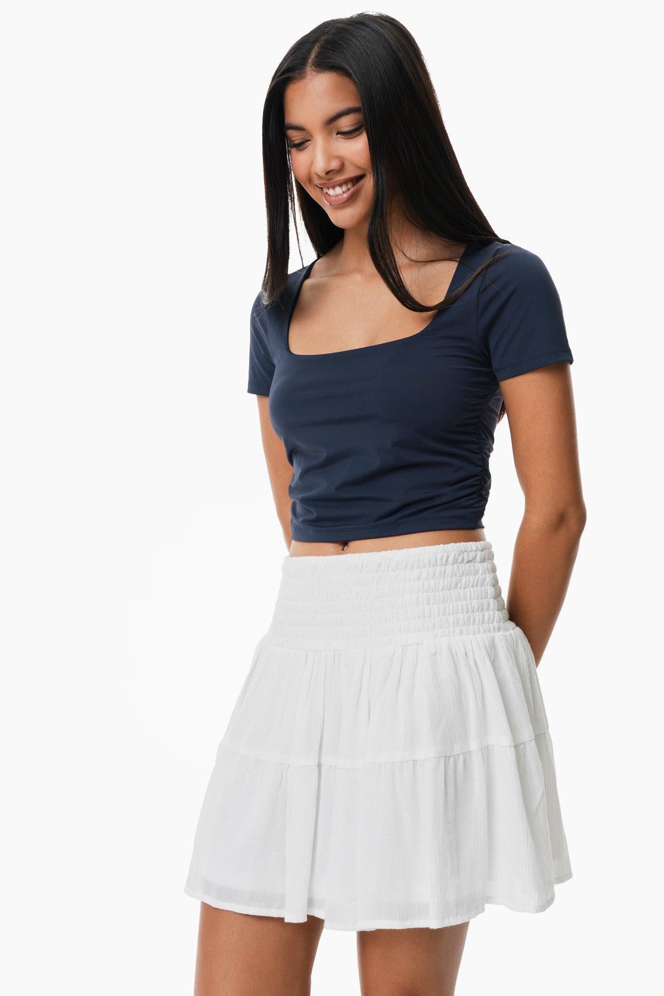 Women’s Short Sleeve Square Neck Crop Tops Basic Slim Fit Cropped T-Shirt