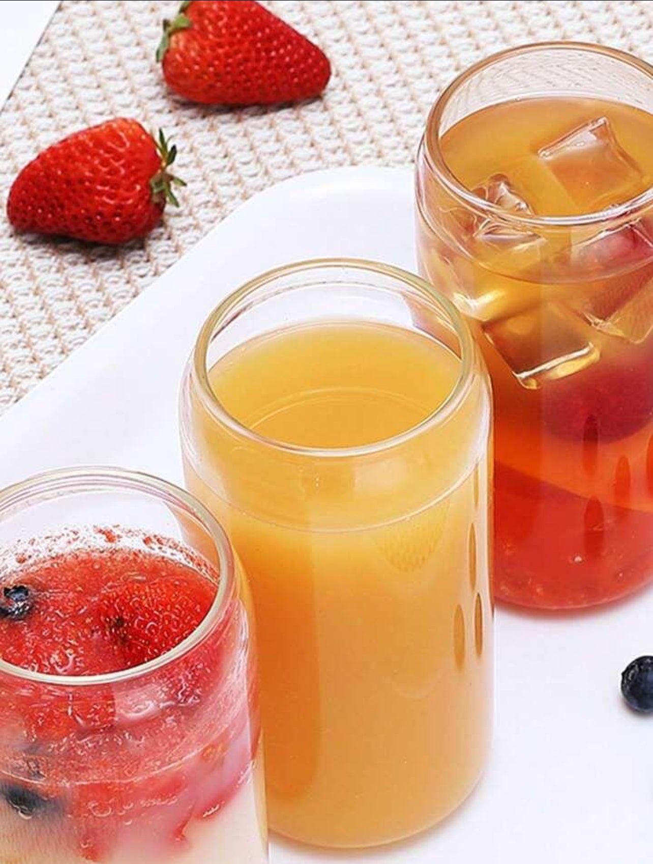 MHome 4-Piece Drinking Glass Set with Bamboo Lids & Glass Straws (380ml)