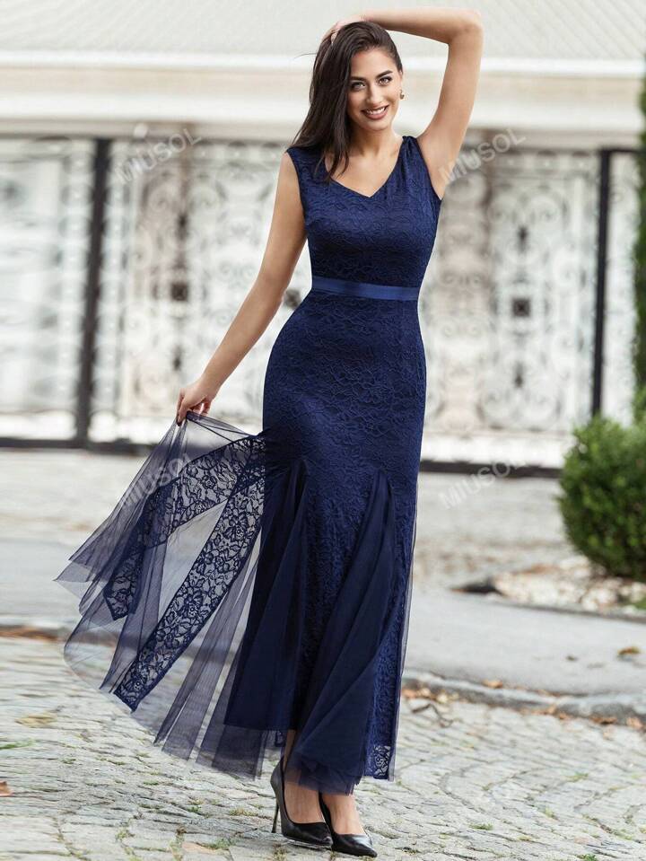 Ladies Elegant Lace Evening Dress – Megamall Online Store