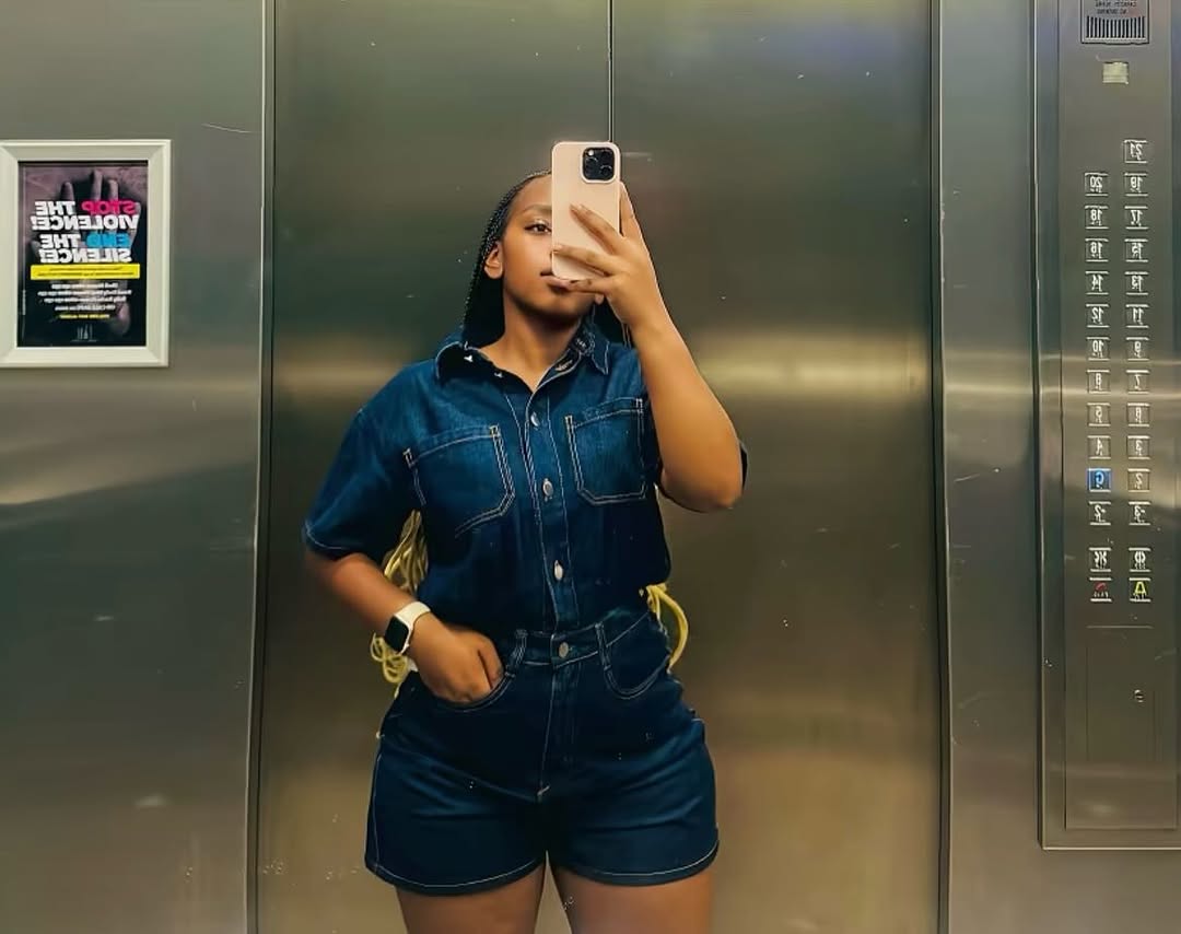 Ladies Collar Short Sleeve Single Breasted Retro Pocketed Denim Jumpsuit