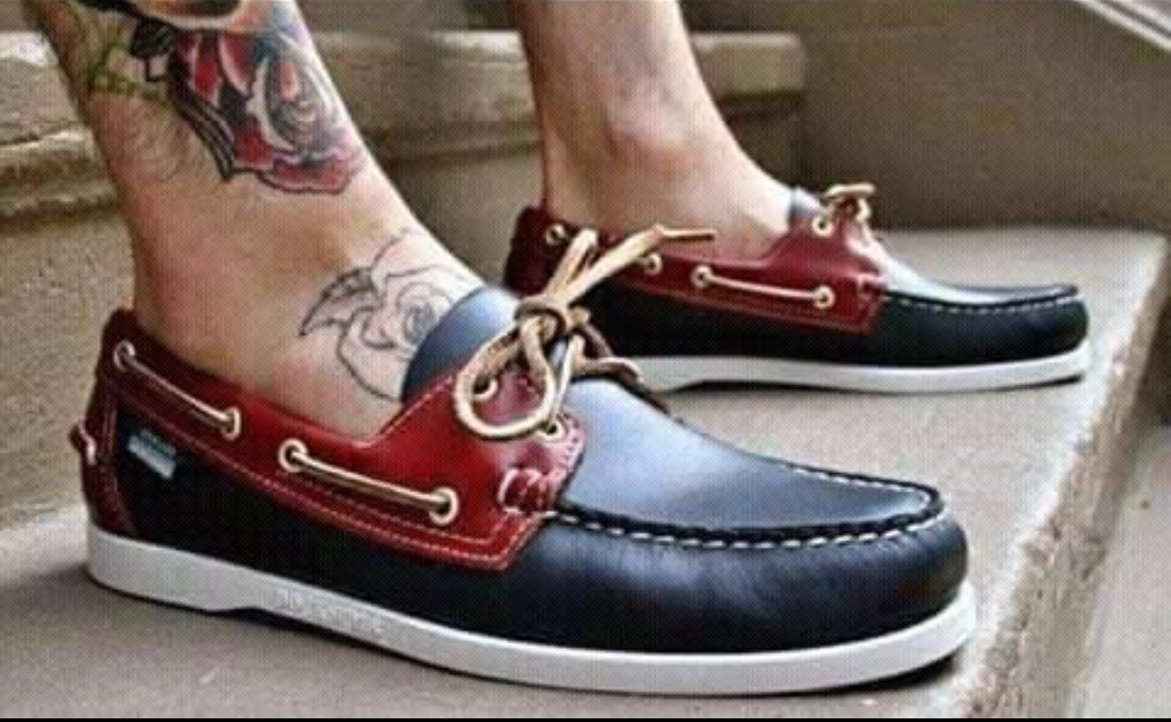 Men’s Lace Up Moccasin Shoes