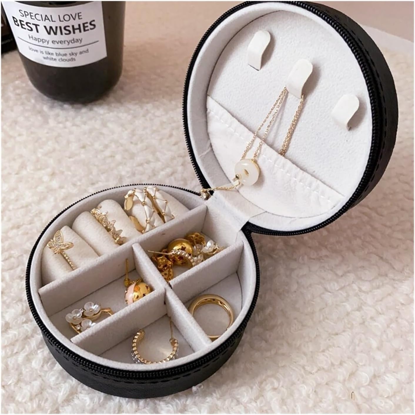 Travel Jewelry Case for Women – Small Round Faux Leather Organizer for Rings, Earrings & Necklaces