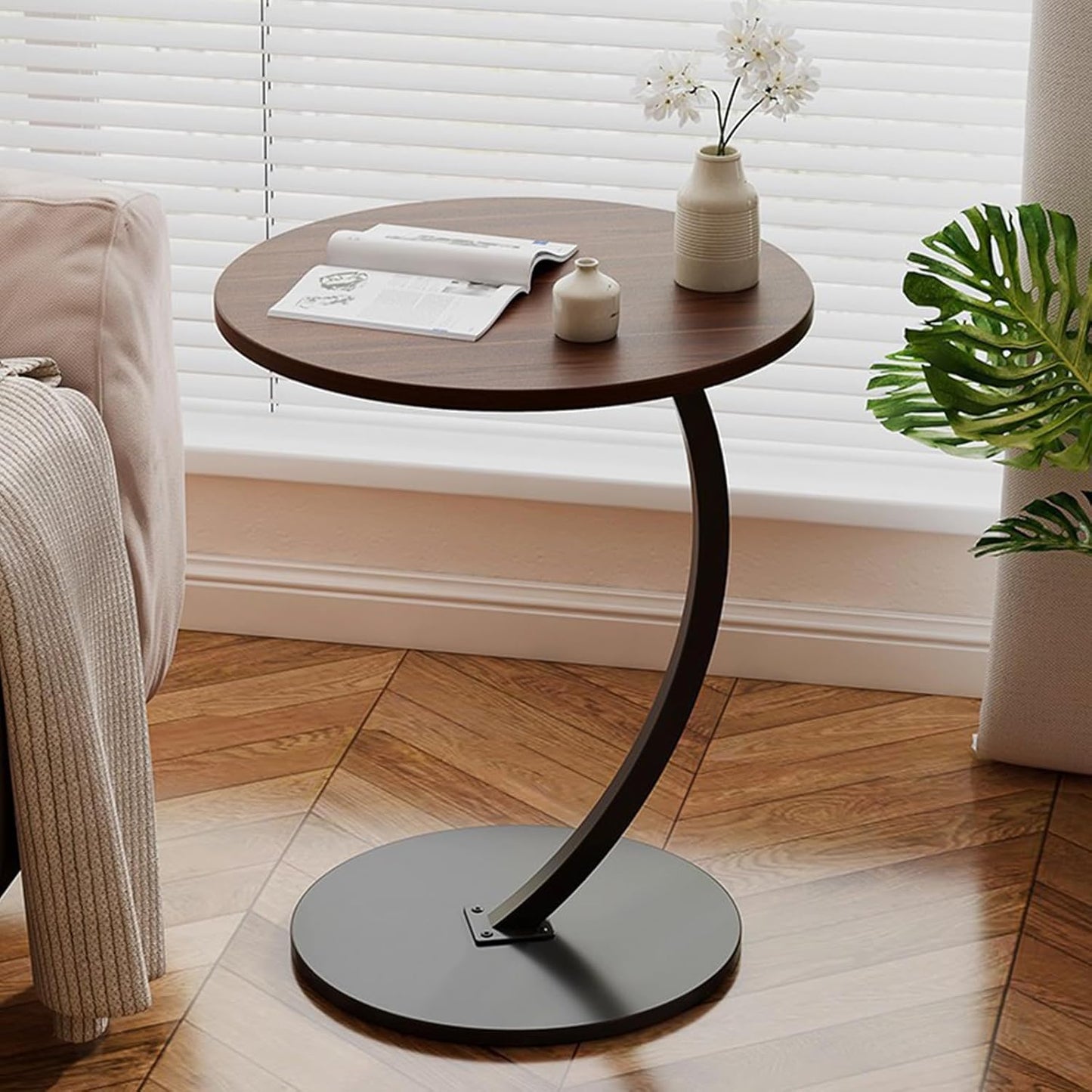 C-Shaped Wooden Side Table – Mobile Small Coffee Table with Metal Frame for Living Room or Bedroom