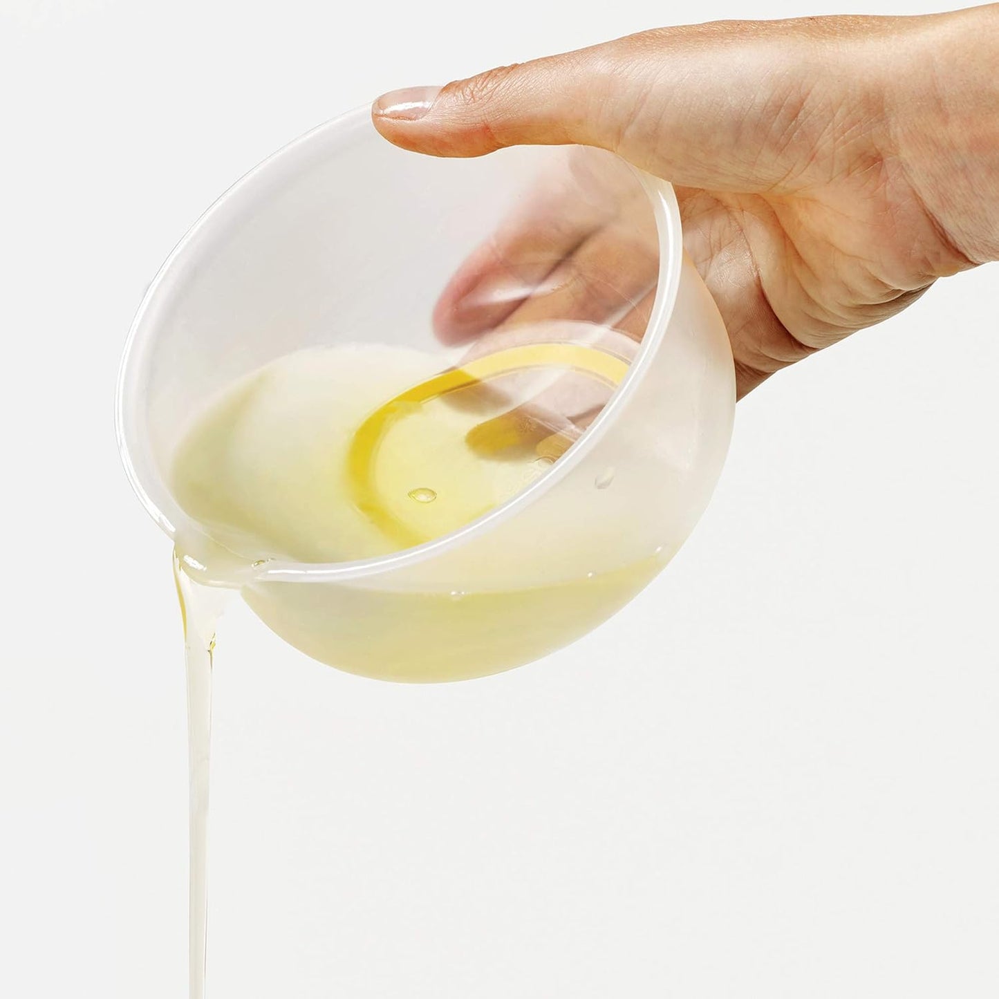 Egg Yolk Separator with 500ml Container – 6-Egg Capacity Egg White Filter with Integrated Cracker