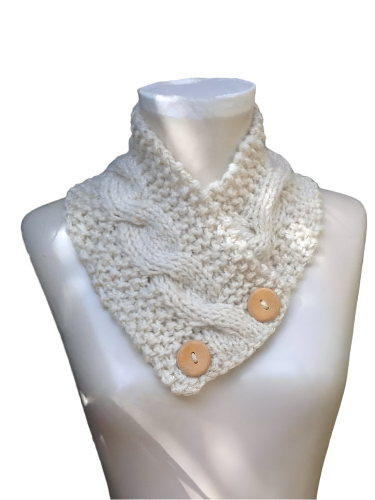 Buttoned Cable Neck warmer