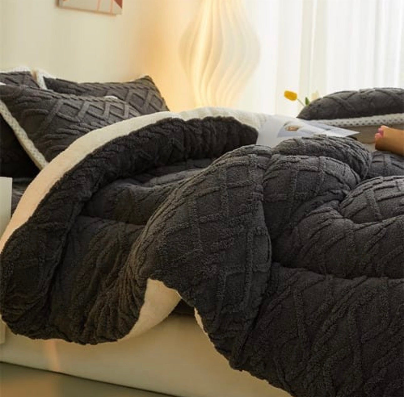 MHome Ultra Plush
5 pcs Comforter Queen Size-Various Colours