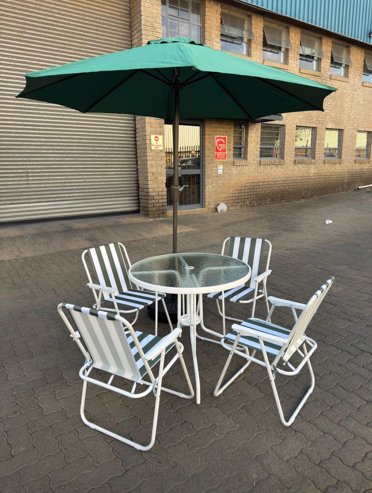 MFurn Angelique 7-Piece Outdoor Patio Dining Set with Umbrella