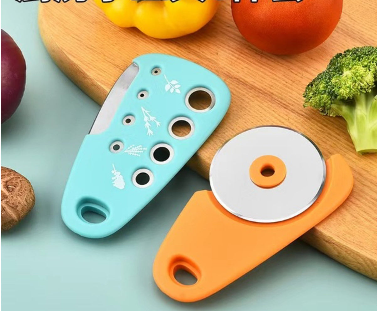 Kitchen Gadget Set 6-Piece Pizza Cutter Herb Cutter Bottle Opener Grater Garlic Grinder Set 6pc