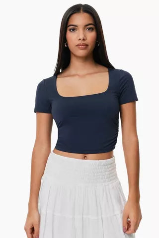 Women’s Short Sleeve Square Neck Crop Tops Basic Slim Fit Cropped T-Shirt