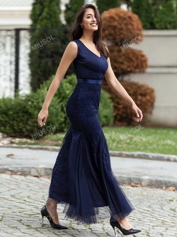 Ladies Elegant Lace Evening Dress