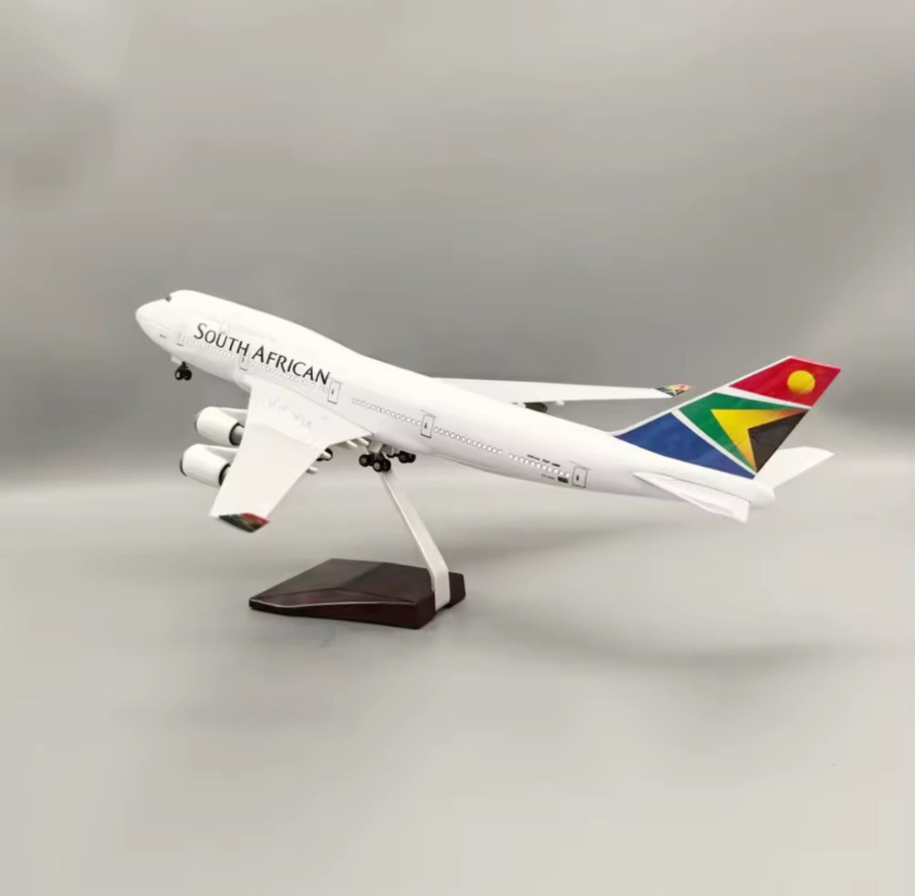 South African Airways Boeing 747-300 ZS-SAK Airplane Model 45cm - 1:150 Resin/Metal Alloy Mould Jet with Display Stand