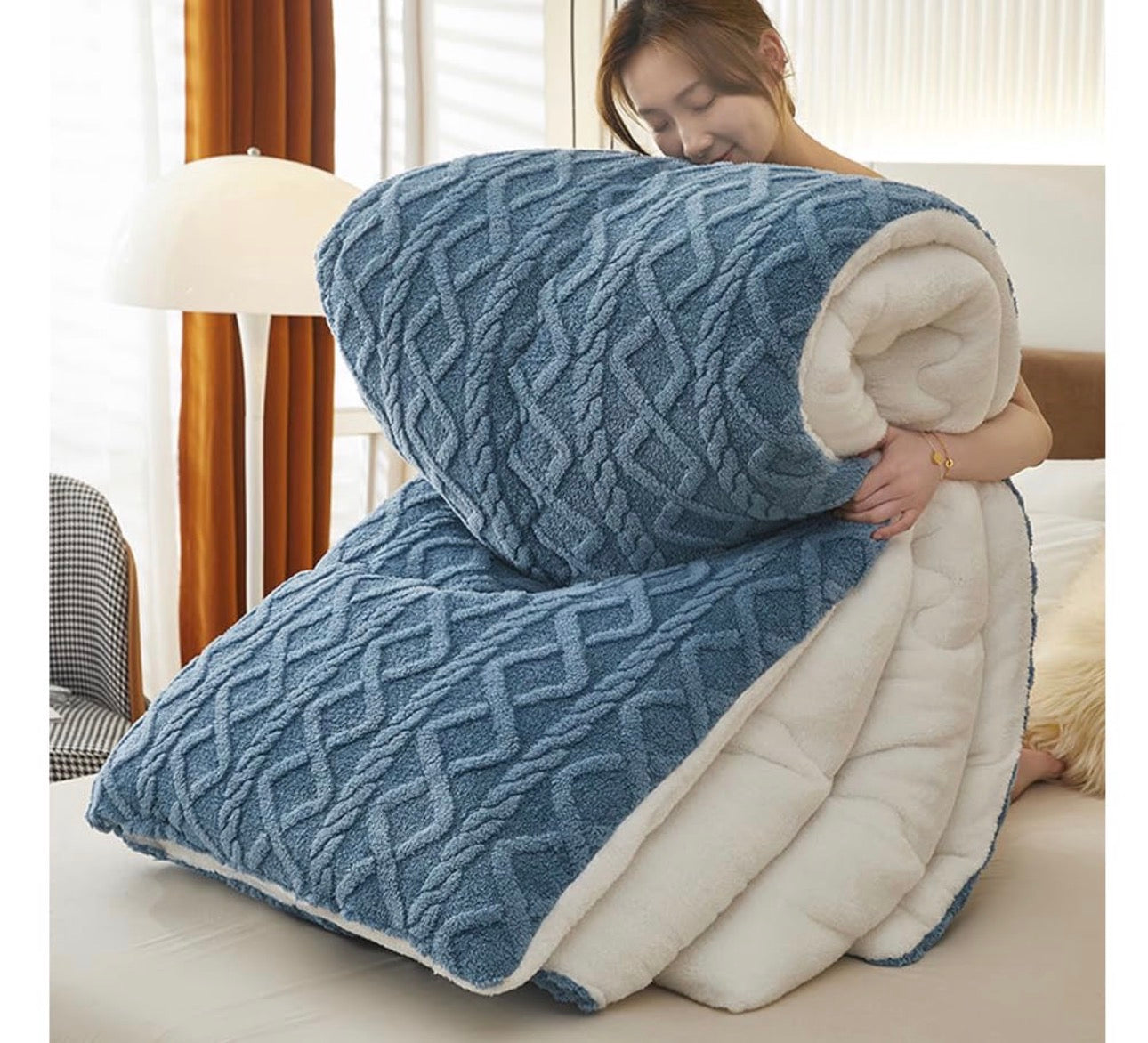 MHome Ultra Plush
5 pcs Comforter Queen Size-Various Colours