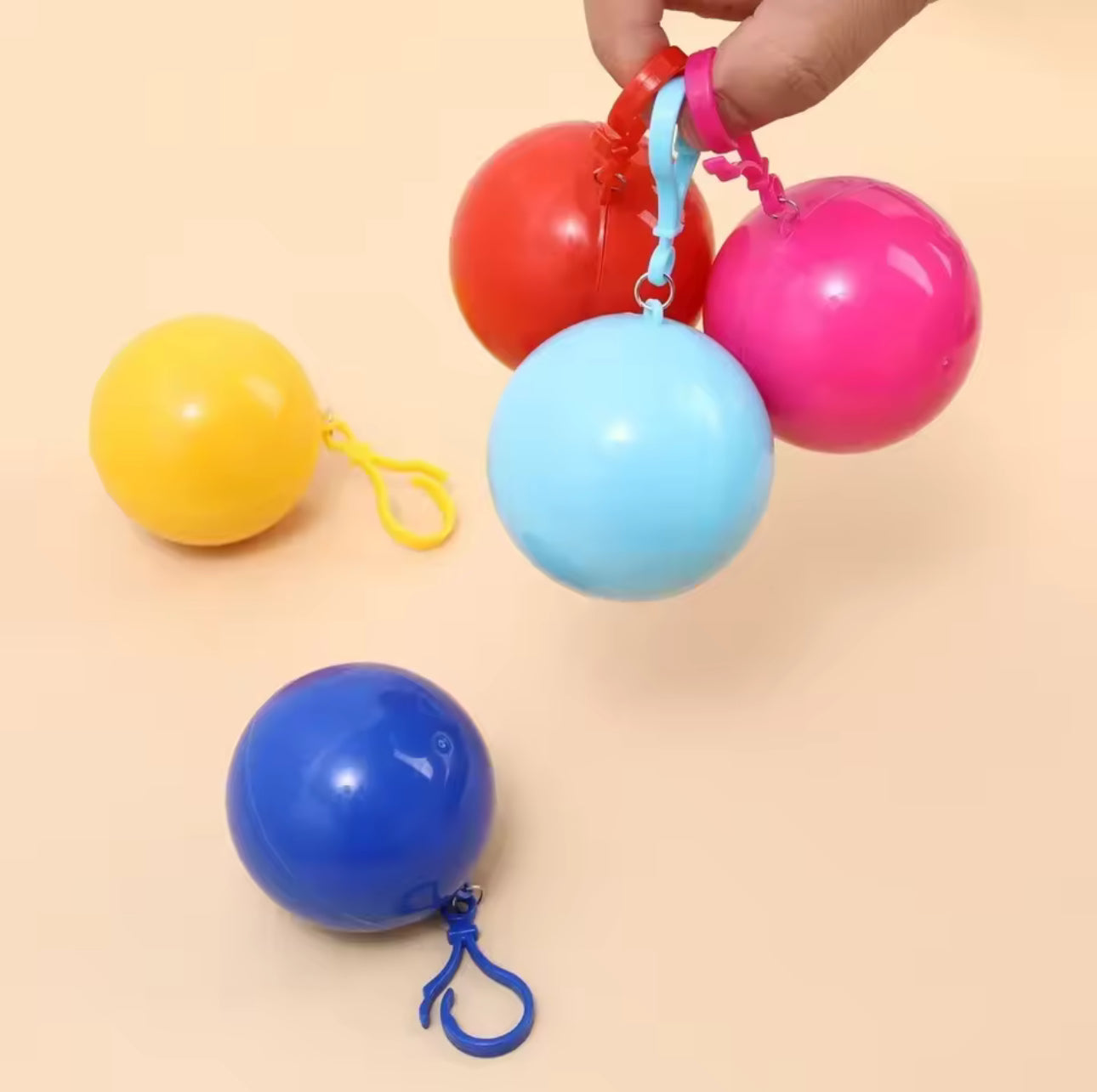 Generic Portable Raincoat Ball Raincoat Emergency Raincoat With Keychain