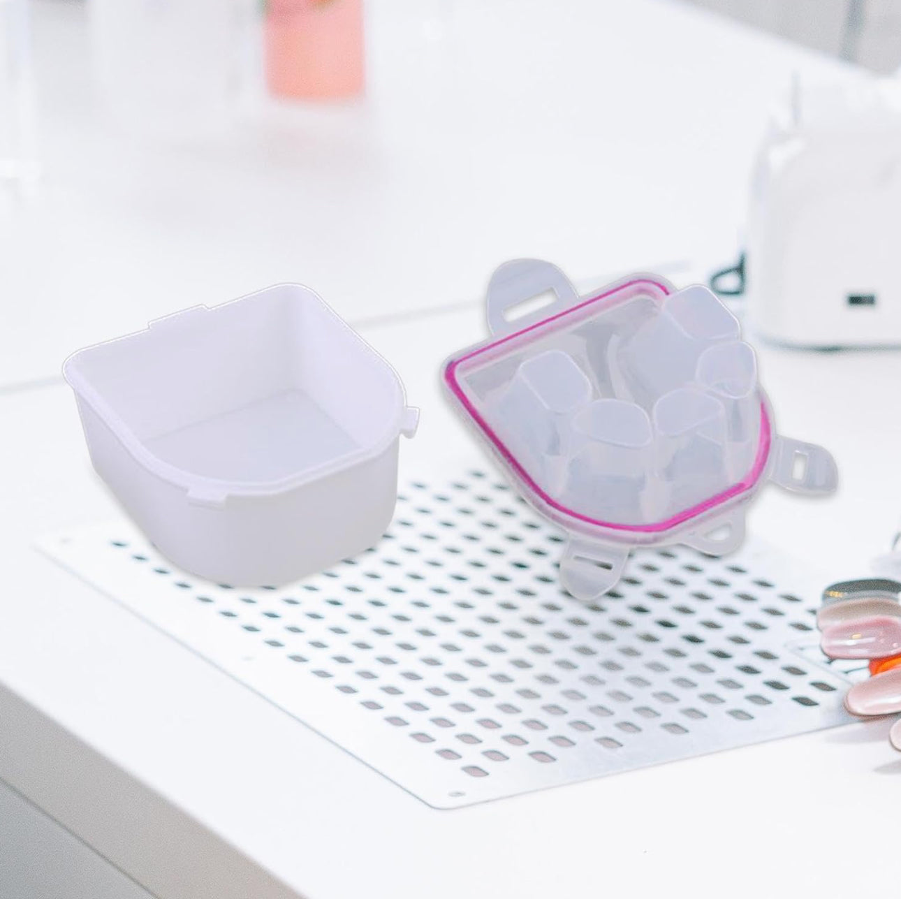 Premium Nail Soak Basin for Manicures, Sturdy Design, Dual Layer Soaking Tray for Gel Polish Removal at Home, Pink.