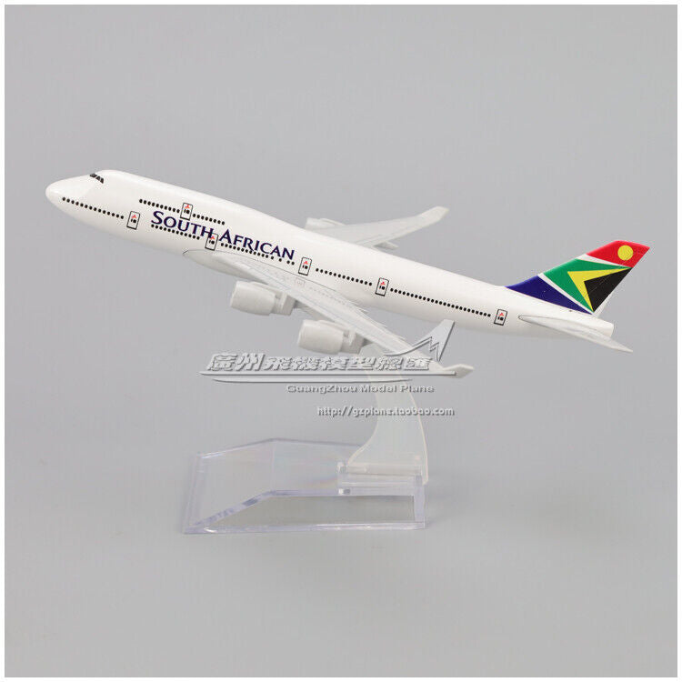 South African Airways Boeing 747 Diecast Model 1:400 – 16cm Alloy Jet with Display Stand