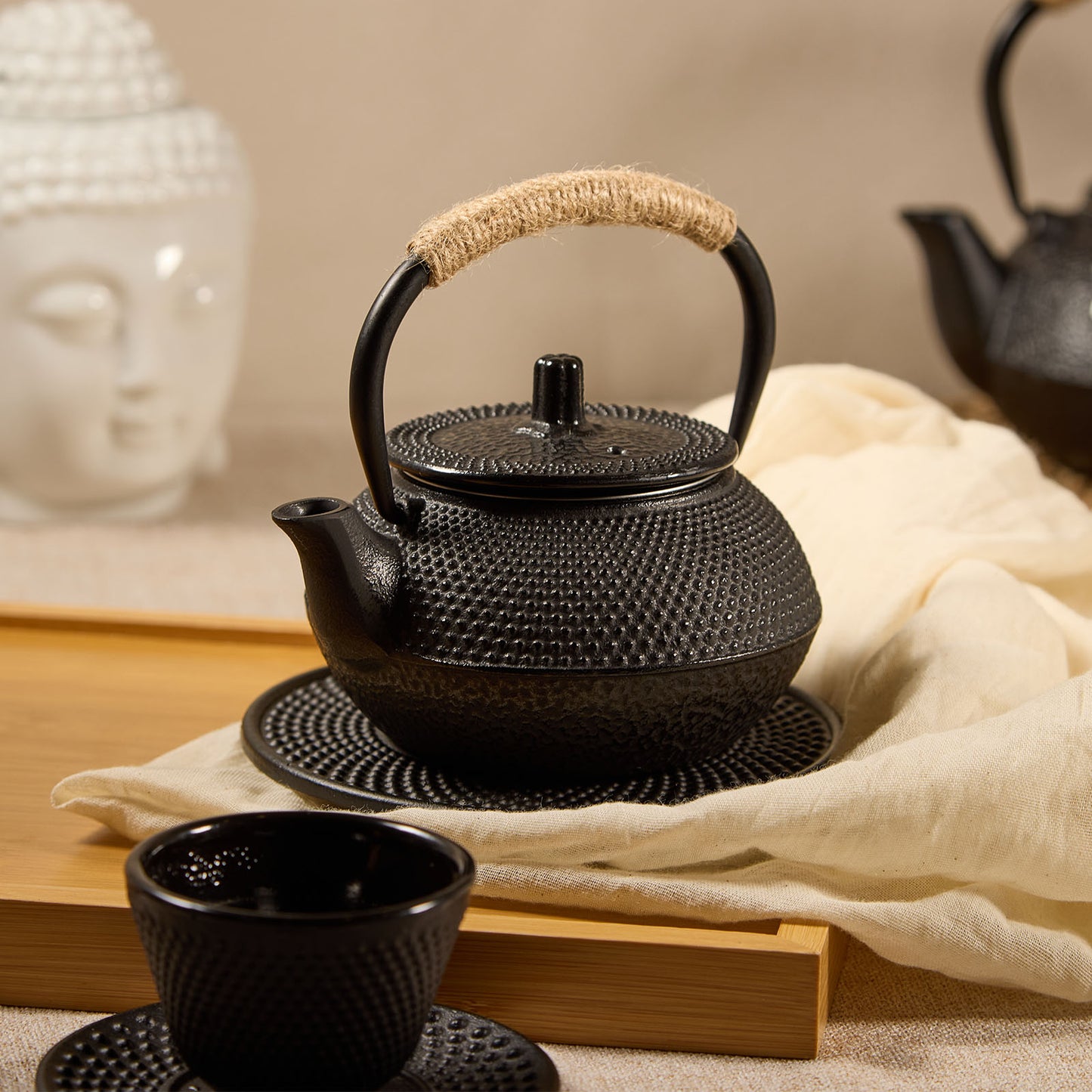 MHome Japanese Style Cast Iron Teapot – Traditional Tea Kettle with Infuser