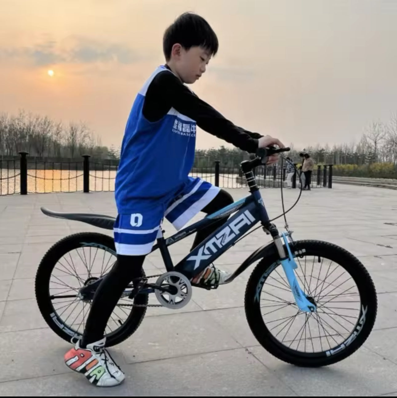 Single Speed Mountain Bike for Children Shock Absorption Suitable for Over 6 Years Old 20 Inch & 22 Inch - Various Colours