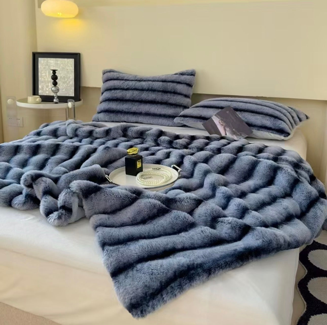 MHome Luxury Faux Fur Throw Blanket | Super Soft Faux Fur Blanket Warm 230x200cm