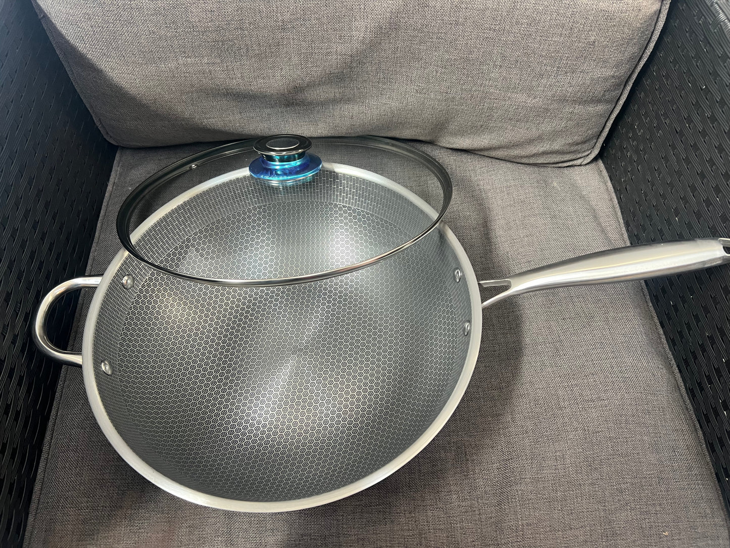 Wok kitchenware