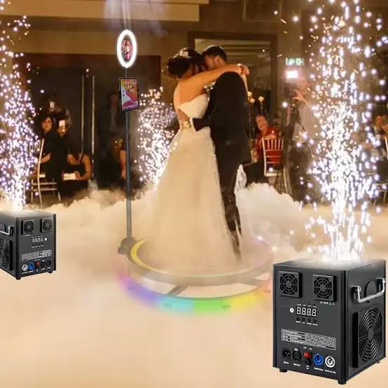 Electronic Cold Fireworks Fountain Special Effect Spitfire Machine Opening Ceremony Wedding Party LED Beads Stage Light With Remote 600watt