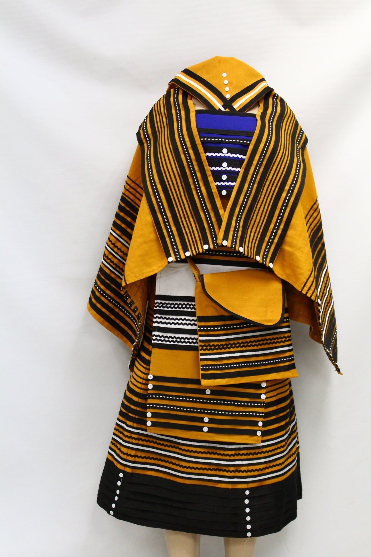 Ladies 5pc Traditional Attire