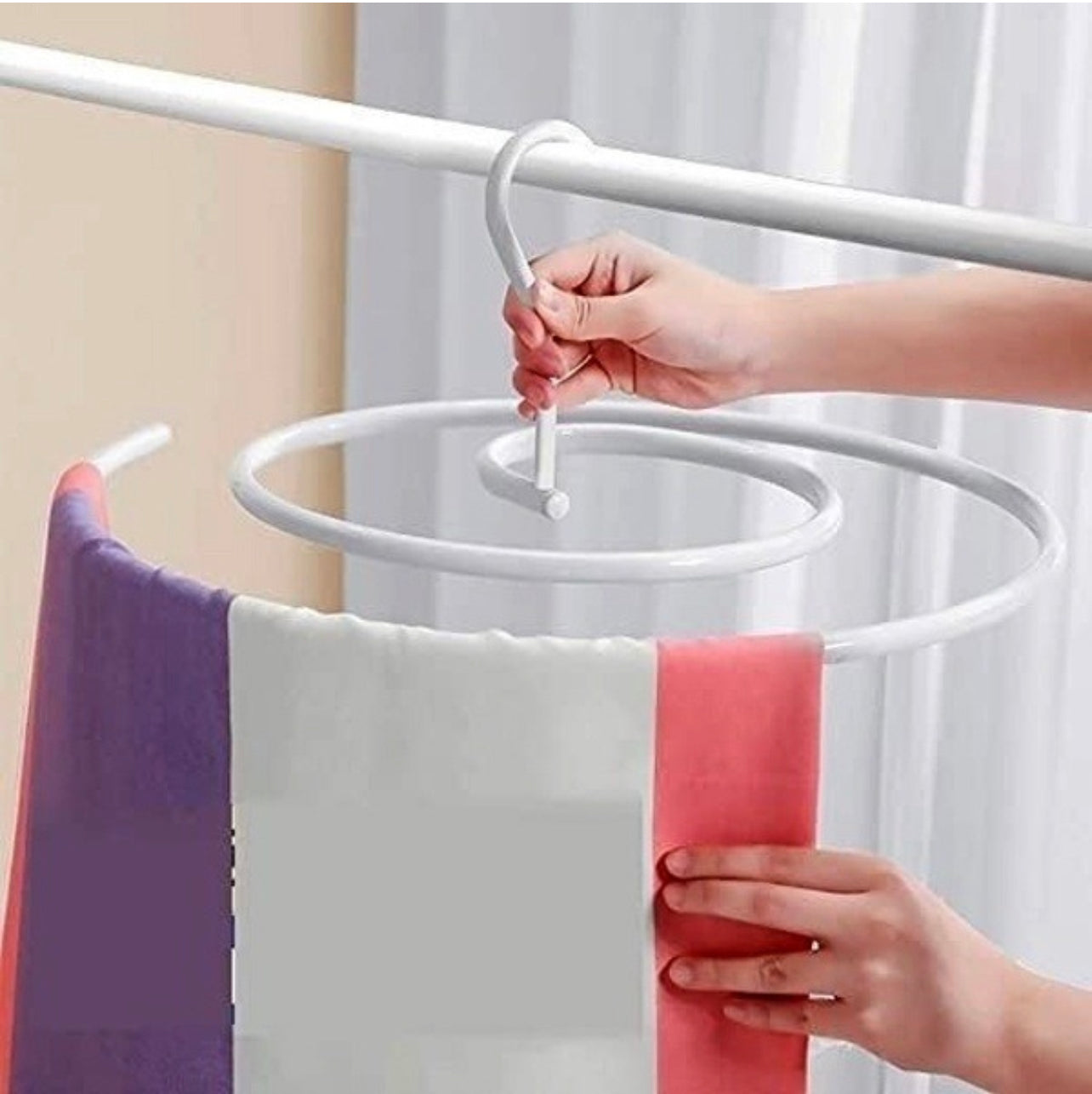 Spiral Rotating Round Drying Rack Hanger