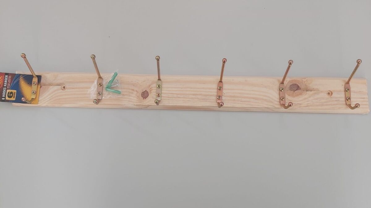 Strong Wooden Wall Coat Hangers Clothes Pine Wood Rack 6 Hooks