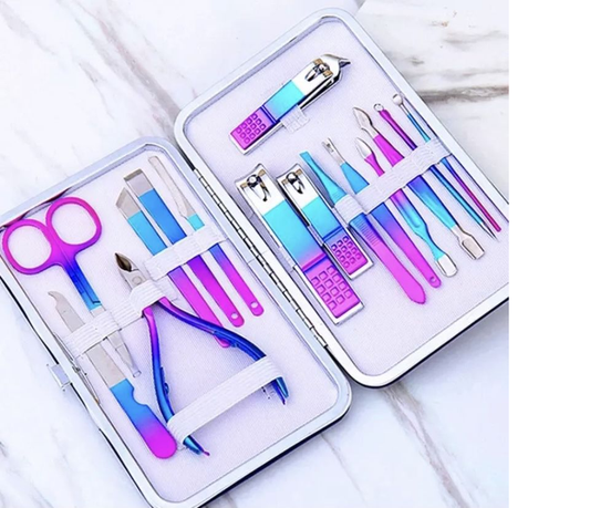 15 Piece Trendy Manicure Set