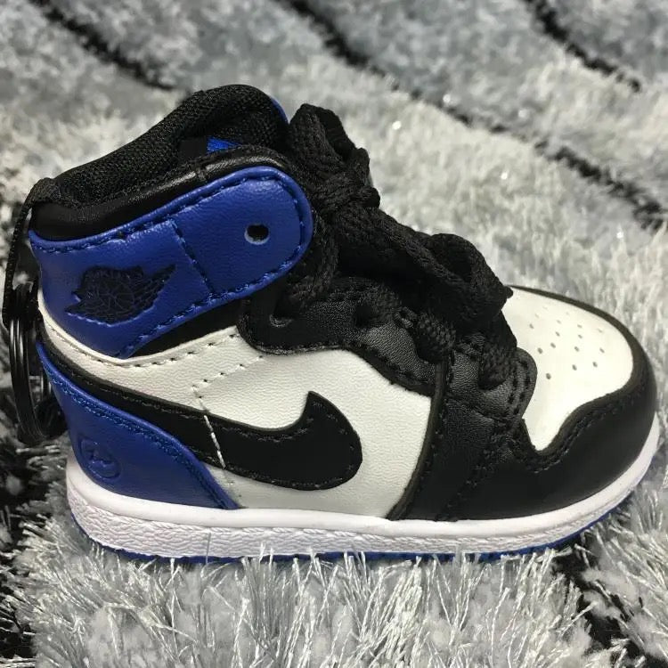 Luxury Shoe (AIR)Power Bank 8000mAh High Quality portable battery charger For phone6 5 5 7 s IOS Android phones