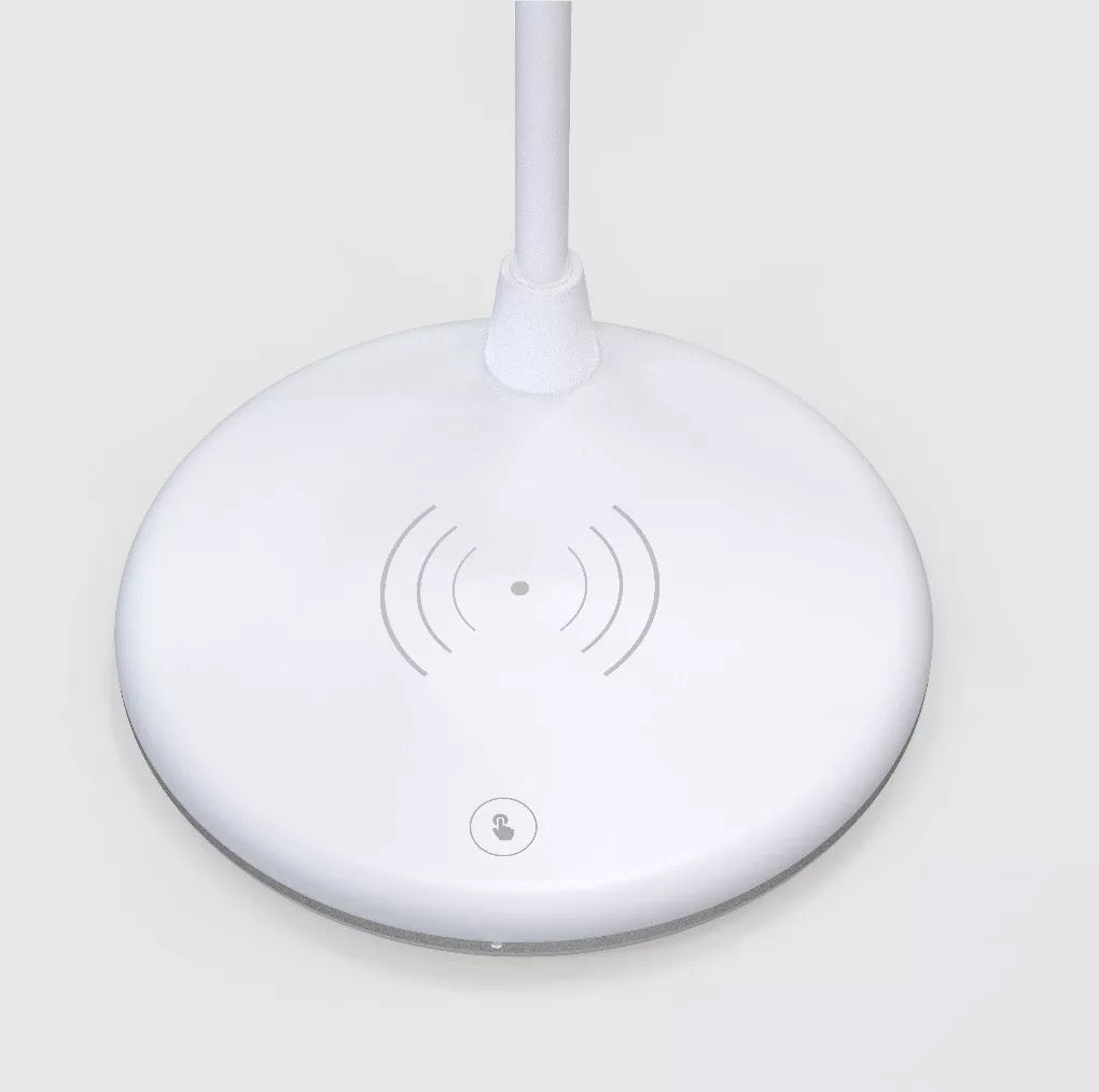 Desk Lamp with Qi Wireless Charger 5W Bluetooth Speaker 3:1
