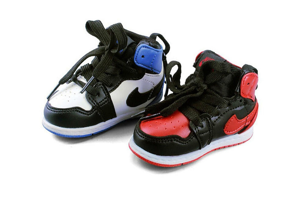 Luxury Shoe (AIR)Power Bank 8000mAh High Quality portable battery charger For phone6 5 5 7 s IOS Android phones